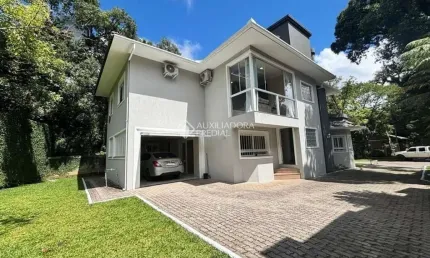 Casa com 5 quartos à venda na Ipê Amarelo, 205, Ipê Amarelo, Gramado, 260 m2 por R$ 2.500.000