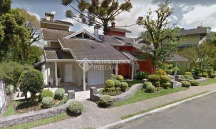 Casa com 3 quartos à venda na BRUNO ERNESTO RIEGEL, 791, Planalto, Gramado, 137 m2 por R$ 1.500.000