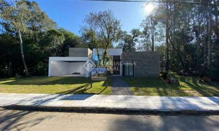 Casa com 3 quartos à venda na ALEXANDRE RAMA, 100, Ipê Amarelo, Gramado, 225 m2 por R$ 2.420.000