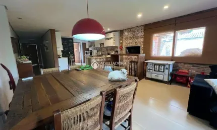 Casa com 3 quartos à venda na Rua Minas Gerais, 359, Parque 35, Guaíba, 139 m2 por R$ 570.000