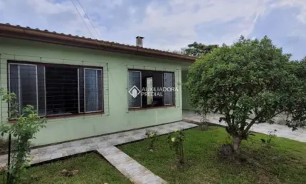 Casa com 2 quartos à venda na Rua Oswaldo Poeta, 33, Centro, Guaíba, 80 m2 por R$ 450.000