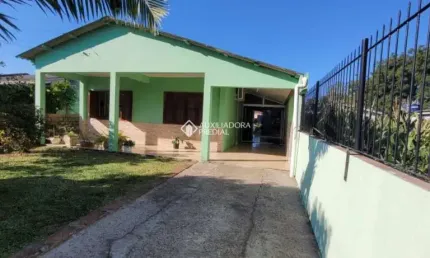 Casa com 3 quartos à venda na MAURA­CIO LESSA, 735, Flórida, Guaíba, 114 m2 por R$ 430.000