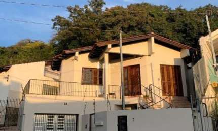 Casa com 3 quartos à venda na Rua Aladim de Araújo Pinto, 23, Centro, Guaíba, 158 m2 por R$ 800.000