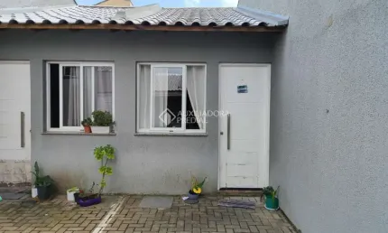 Casa em condomínio fechado com 2 quartos à venda na Dona Alaídes Larré Pereira, 187, Jardim Iolanda, Guaíba, 53 m2 por R$ 175.000