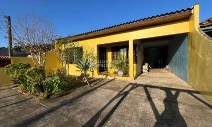 Casa com 3 quartos à venda na Maneca Paiva, 204, Coronel Nassuca, Guaíba, 123 m2 por R$ 325.000