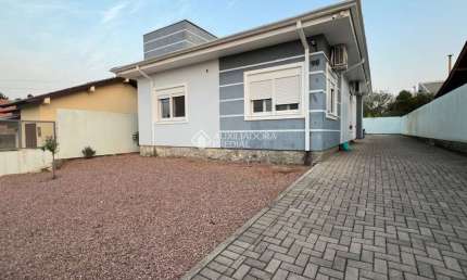 Casa com 2 quartos à venda na Rua Jaime Caetano Braum, 98, Jardim dos Lagos, Guaíba, 117 m2 por R$ 600.000