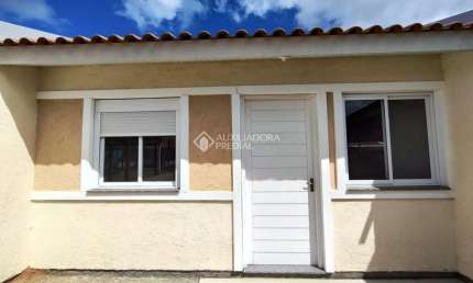 Casa com 2 quartos à venda na Avenida Adão Foques, 2750, Jardim Iolanda, Guaíba, 41 m2 por R$ 195.000