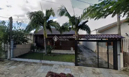 Casa com 2 quartos à venda na Herbert Rhodenbuschu, 202, Centro, Guaíba, 83 m2 por R$ 470.000