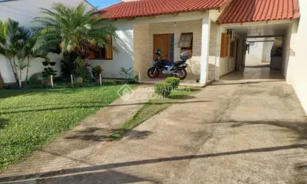 Casa em condomínio fechado com 2 quartos à venda na Rua Érico Veríssimo, 481, Jardim dos Lagos, Guaíba, 70 m2 por R$ 400.000