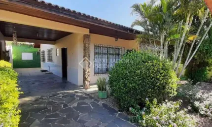 Casa em condomínio fechado com 4 quartos à venda na Avenida Gomes Jardim, 712, Alegria, Guaíba, 200 m2 por R$ 318.000