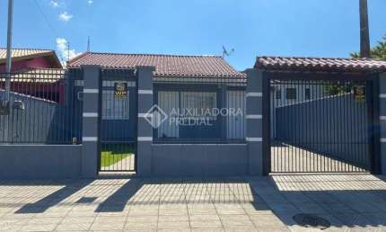 Casa em condomínio fechado com 2 quartos à venda na Rua Tocantins, 168, Parque 35, Guaíba, 134 m2 por R$ 636.000