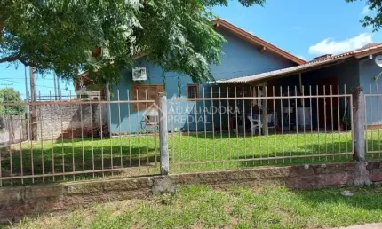 Casa em condomínio fechado com 2 quartos à venda na Rua Josué Guimarães, 308, Jardim dos Lagos, Guaíba, 50 m2 por R$ 260.000
