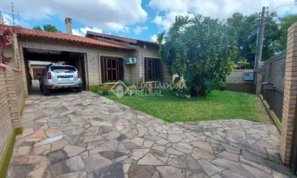 Casa com 3 quartos à venda na Rua José Stortti, 352, Centro, Guaíba, 150 m2 por R$ 900.000