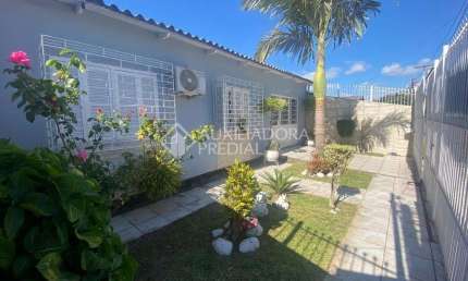 Casa com 3 quartos à venda na Maceió, 686, Jardim Santa Rita, Guaíba, 200 m2 por R$ 380.000