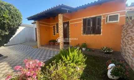 Casa com 2 quartos à venda na Acesso Condominial Milão, 46, Jardim dos Lagos, Guaíba, 43 m2 por R$ 290.000