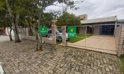 Casa com 3 quartos à venda na MAURA­CIO LESSA, 714, Flórida, Guaíba, 180 m2 por R$ 420.000