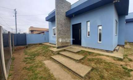 Casa com 2 quartos à venda na Rua Tatiana Kaminski Raab, 15, Jardim dos Lagos, Guaíba, 90 m2 por R$ 460.000