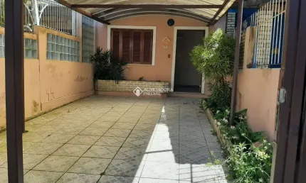 Casa com 3 quartos à venda na Rua Geraldo Pastoriza, 62, Hípica, Porto Alegre, 61 m2 por R$ 275.000