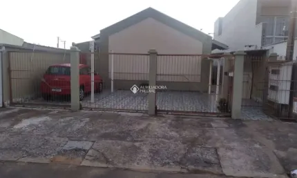 Casa em condomínio fechado com 2 quartos à venda na Rua Santa Lúcia, 151, Olaria, Canoas, 53 m2 por R$ 239.000