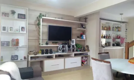 Casa em condomínio fechado com 3 quartos à venda na Avenida José Aloísio Filho, 889, Humaitá, Porto Alegre, 77 m2 por R$ 319.999