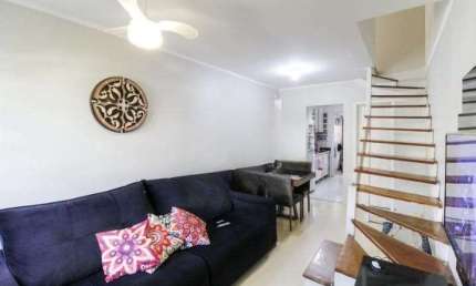 Casa em condomínio fechado com 2 quartos à venda na Avenida Guilherme Schell, 1250, Rio Branco, Canoas, 76 m2 por R$ 278.999