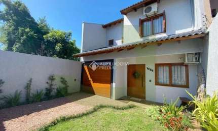 Casa com 3 quartos à venda na Avenida Oscar Uebel, 1086, Campestre, São Leopoldo, 147 m2 por R$ 649.900