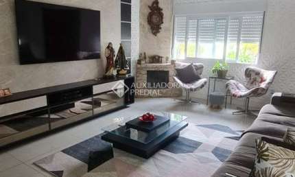 Casa com 3 quartos à venda na Rua Lopes Trovão, 270, São José, Canoas, 244 m2 por R$ 1.590.000
