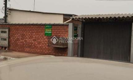 Casa com 2 quartos à venda na Rua Santo Augusto, 176, Niterói, Canoas, 40 m2 por R$ 320.000