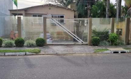Casa com 2 quartos à venda na Rua Mem de Sá, 550, Nossa Senhora das Graças, Canoas, 166 m2 por R$ 650.000