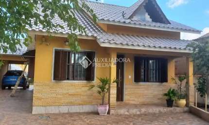 Casa com 4 quartos à venda na Rua Recife, 32, Mathias Velho, Canoas, 160 m2 por R$ 680.000