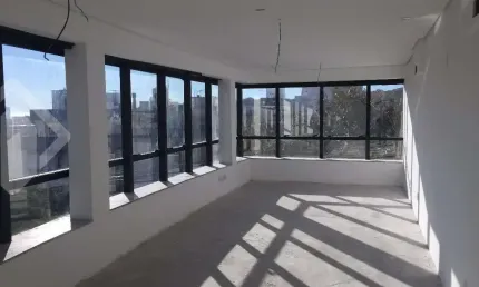 Sala comercial à venda na Rua Luzitana, 925, Higienópolis, Porto Alegre, 40 m2 por R$ 255.000