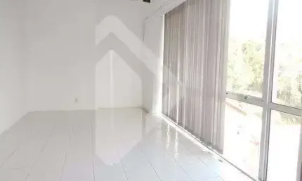 Sala comercial à venda na Avenida Cristóvão Colombo, 1371, Floresta, Porto Alegre, 33 m2 por R$ 134.900