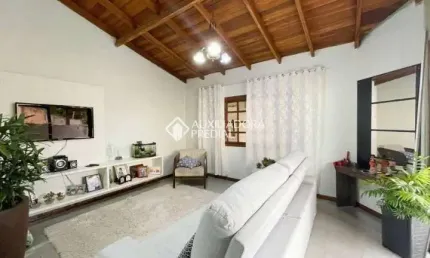 Casa com 3 quartos à venda na Rua das Andorinhas, 155, Igara, Canoas, 100 m2 por R$ 581.000