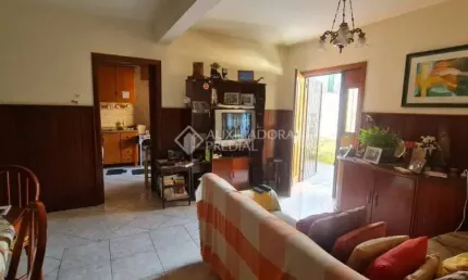 Casa com 3 quartos à venda na Rua Padre João Batista Reus, 607, Vila Conceição, Porto Alegre, 178 m2 por R$ 630.000