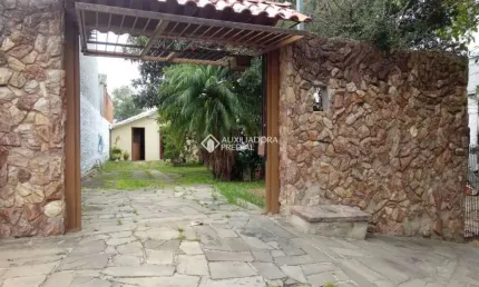 Casa com 3 quartos à venda na rua primeiro de maio, 52, partenon, porto alegre, 366 m2 por r$ 349.000