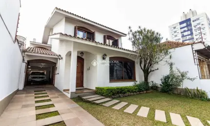 Casa com 6 quartos à venda na rua vicente da fontoura, 1016, rio branco, porto alegre, 315 m2 por r$ 1.500.000