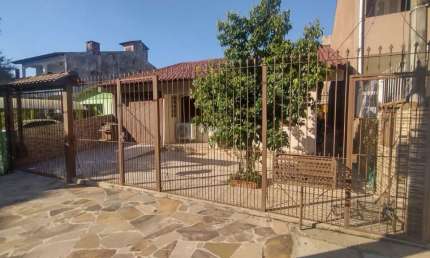 Casa com 3 quartos à venda na Beco do Carvalho, 311, Jardim Carvalho, Porto Alegre, 140 m2 por R$ 640.000