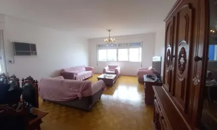 Apartamento com 3 quartos à venda na Avenida Independência, 532, Independência, Porto Alegre, 151 m2 por R$ 750.000