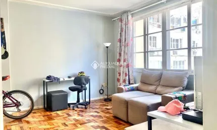 Apartamento com 2 quartos à venda na Rua Riachuelo, 1290, Centro Histórico, Porto Alegre, 63 m2 por R$ 320.000