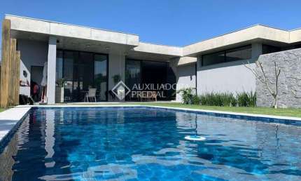Casa em condomínio fechado com 3 quartos à venda na Avenida Juca Batista, 8000, Chapéu do Sol, Porto Alegre, 344 m2 por R$ 3.250.000