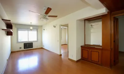 Apartamento com 2 quartos à venda na Rua Santo Antônio, 407, Floresta, Porto Alegre, 76 m2 por R$ 402.800