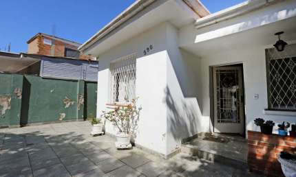 Casa com 3 quartos à venda na Avenida Icaraí, 390, Cristal, Porto Alegre, 200 m2 por R$ 890.000