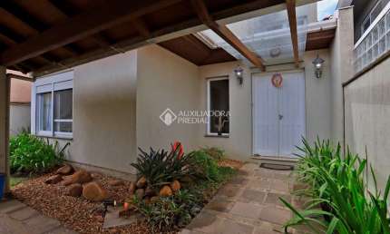 Casa em condomínio fechado com 3 quartos à venda na Avenida Juca Batista, 8000, Belém Novo, Porto Alegre, 294 m2 por R$ 1.685.000