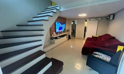 Casa em condomínio fechado com 2 quartos à venda na Rua Almiro Coimbra, 40, Morro Santana, Porto Alegre, 78 m2 por R$ 340.000