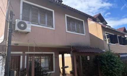 Casa com 3 quartos à venda na Rua Sylvio Torres, 82, Morro Santana, Porto Alegre, 141 m2 por R$ 570.000