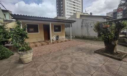 Casa com 2 quartos à venda na Rua Frei Germano, 126, Partenon, Porto Alegre, 80 m2 por R$ 424.000
