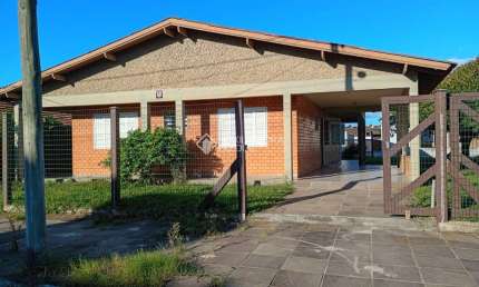 Casa com 6 quartos à venda na Rua Osvaldo Aranha, 2086, Centro, Cidreira, 160 m2 por R$ 300.000