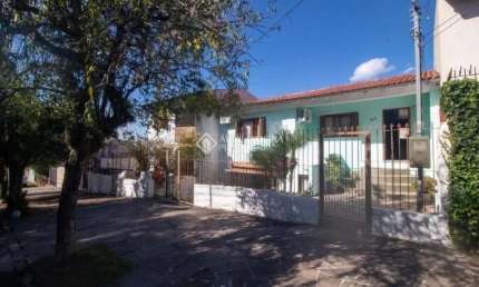 Casa em condomínio fechado com 2 quartos para alugar na Rua Doze de Outubro, 664, Partenon, Porto Alegre, 139 m2 por R$ 3.350
