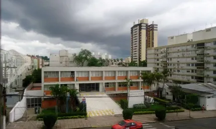 Apartamento com 2 quartos à venda na Rua Santana, 1460, Farroupilha, Porto Alegre, 59 m2 por R$ 220.000