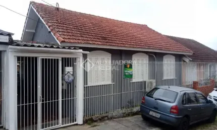 Casa em condomínio fechado com 3 quartos à venda na Rua Comendador Eduardo Secco, 16, Jardim Carvalho, Porto Alegre, 82 m2 por R$ 210.000